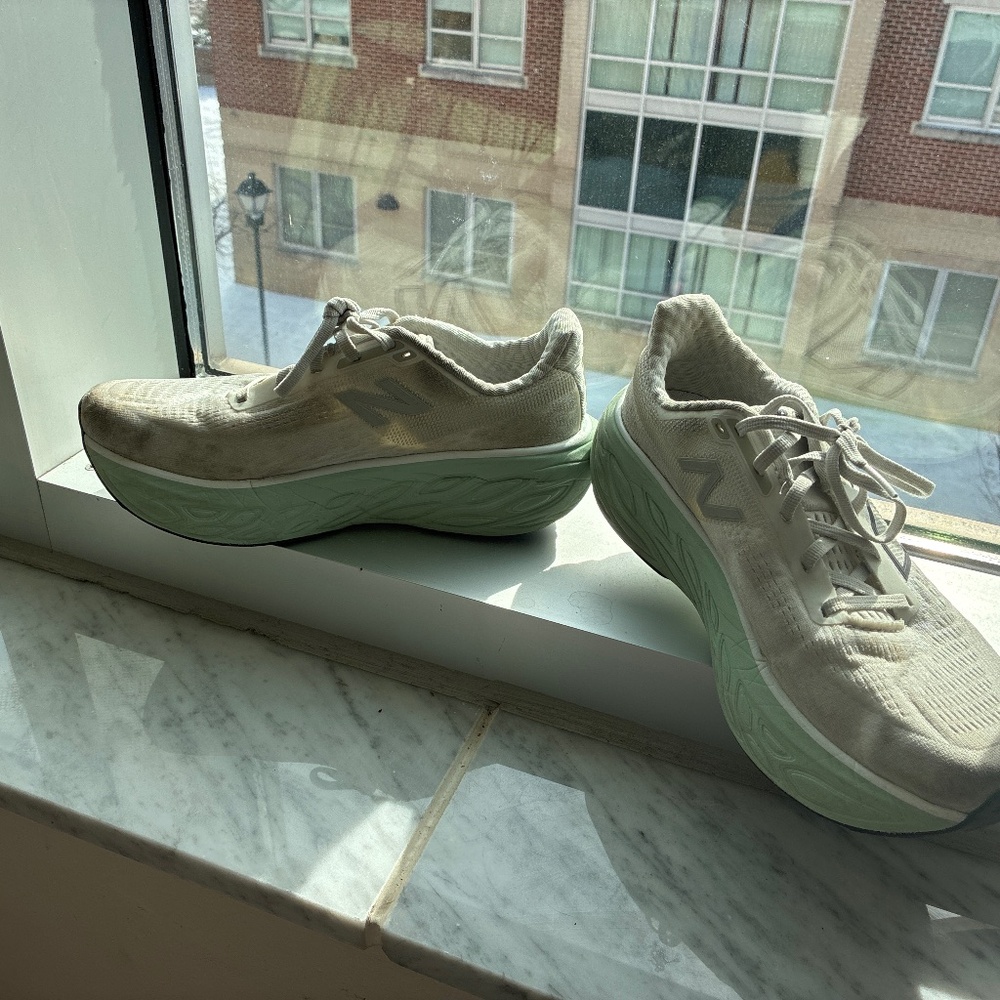 Size 8 New Balance 1080s version 14